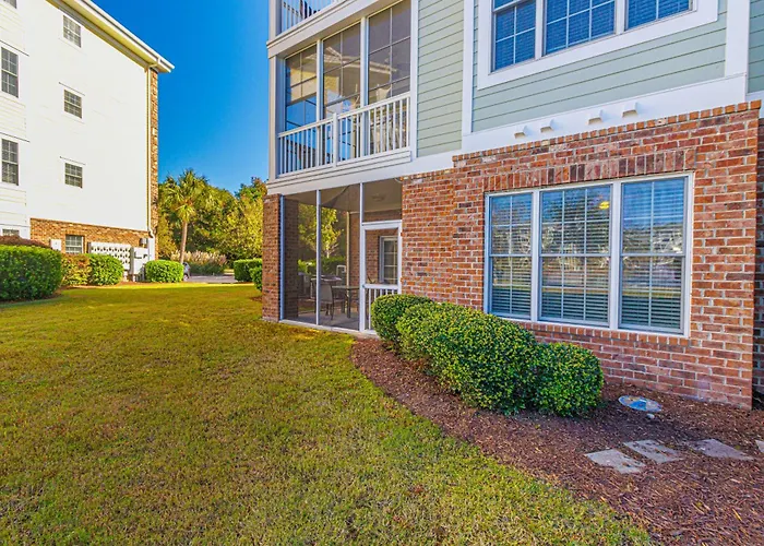Ground Floor 3 Bedroom Condo! Magnolia Pointe 105! Sleeps 6 Guests