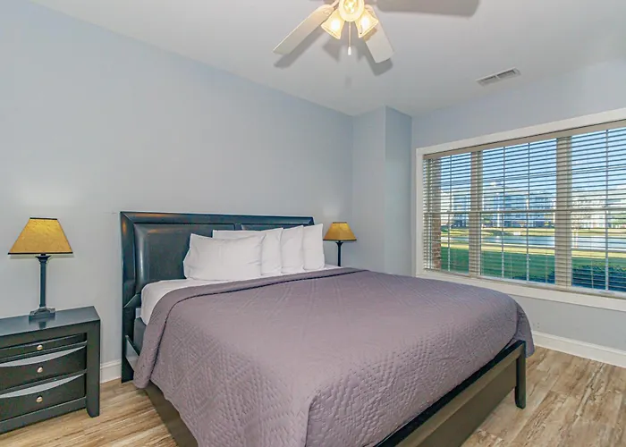 Ground Floor 3 Bedroom Condo! Magnolia Pointe 105! Sleeps 6 Guests