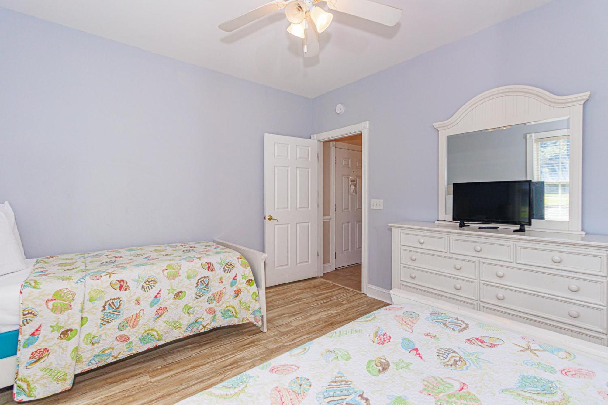 Ground Floor 3 Bedroom Condo! Magnolia Pointe 105! Sleeps 6 Guests